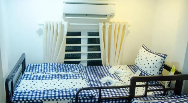 Кровать в общем номере H Best Hostel Cafe SaiGon