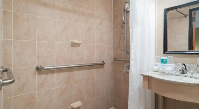 Двухместный номер с душем Standard Holiday Inn Express - Wall Street by IHG