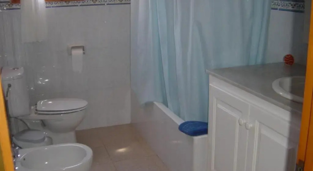 Коттедж Villa familiar con piscina privada en Calan Blanes