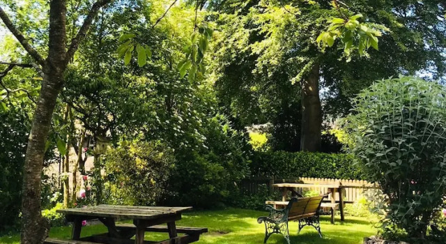 Wharfe View B&B, Book Bed and Breakfast  