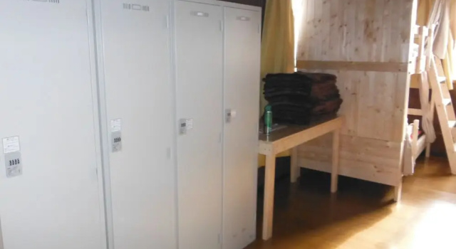 Кровать в общем номере (женский номер) Clione Camp Guest House