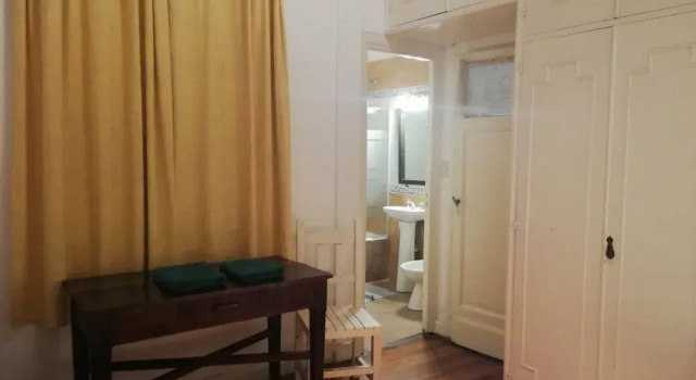 Hostel Carlos Gardel, Забронировать Хостел Отели в центре Сан-Тельмо, в центре