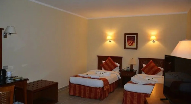 Magic Stay at Le Mirage Hotel
