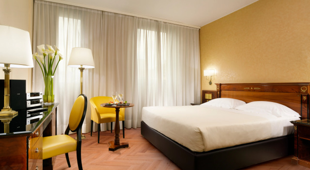 Отель UNAHOTELS Scandinavia Milano