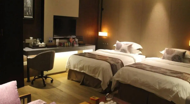 Peninsula International Hotel