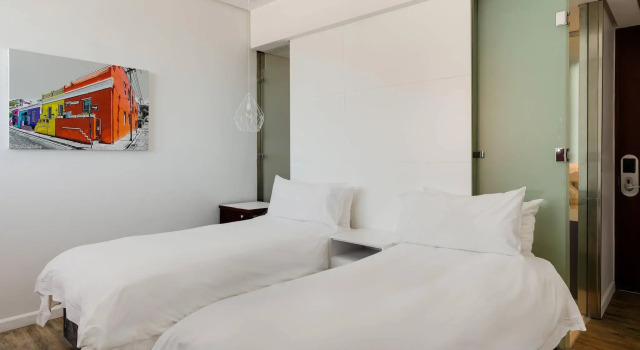 Двухместный номер Standard с видом на горы Protea Hotel Fire & Ice by Marriott Cape Town