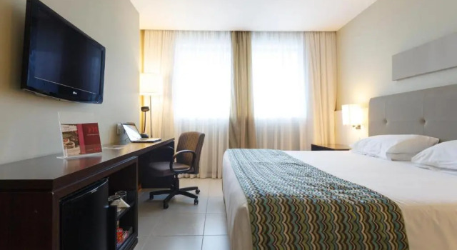 Двухместный номер Superior с балконом Mercure Salvador Pituba