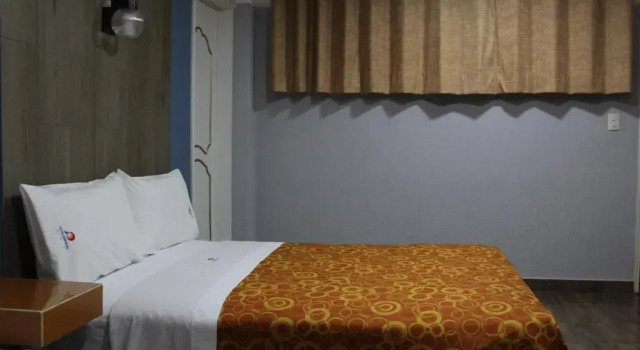 Hotel Central, Rezerwuj Hotel Hotele w State of Puebla z parkingiem, Parking