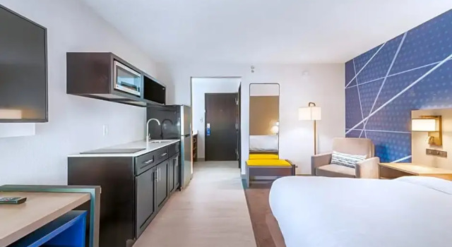 Люкс Superior Comfort Inn Mayfield Heights Cleveland East