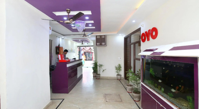 OYO 17207 Hotel Purple