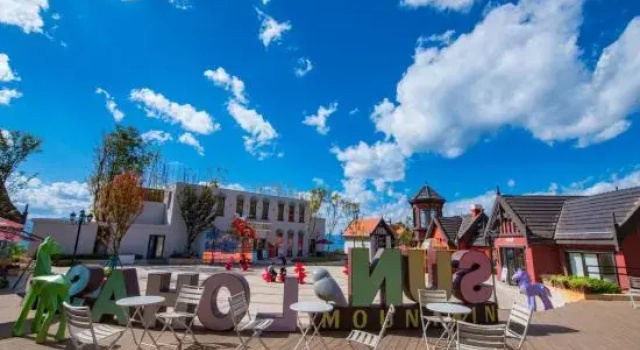 Creek Youthful Hotel, Prenota Hotel Hotel a Yunnan con parcheggio, Parcheggio