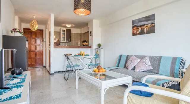 41 Los Cristianos First Sea Line, Parking, Book Hotel Hotels in Tenerife with Parking, Parking
