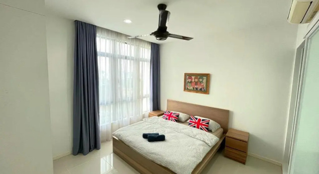 Tropicana Avenue Service Residence II