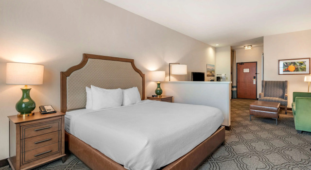 Двухместный люкс Best Western Premier Pasco Inn and Suites
