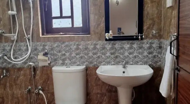 Двухместный номер Standard с балконом и с видом на сад Cosy White Palace
