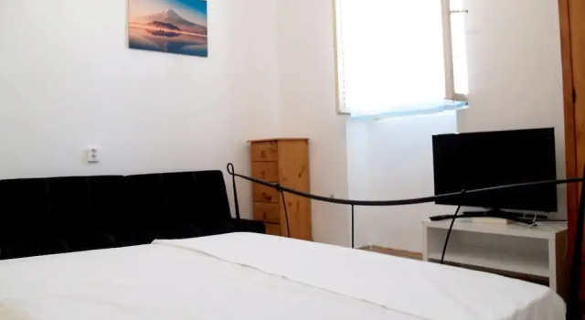 Step Away From The Beach 1-bedroom Apartment Lolov