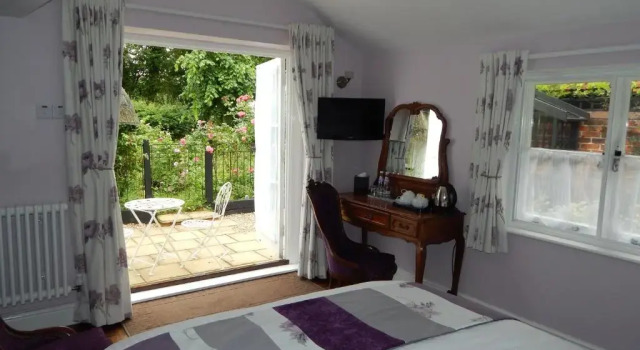 Frogs Hall B&B