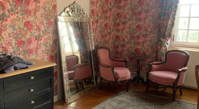 Номер Standard Cour Du Liège