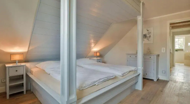 Haus-Blum-schoene-Ferienwohnung-in-absolut-ruhiger-Lage-in-Westerland, Забронировать Апартаменты/квартира Апартаменты Зильт-Ост, Апартаменты/квартира