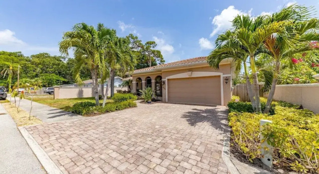 Sapphire Shores 3 Bedroom Home, Забронировать Отель Сарасота Sarasota Area, рядом с Sarasota Quay Shopping Center