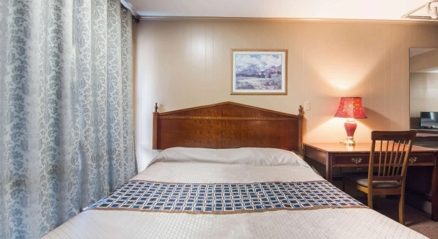 Двухместный люкс Knights Inn Amsterdam