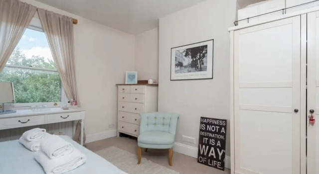 Traditional Richmond Home by Twickenham Green