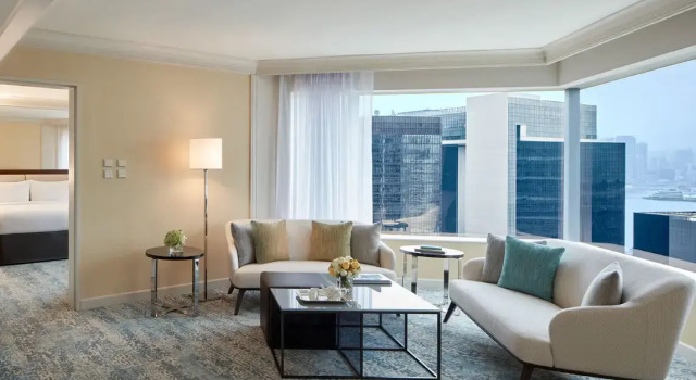Двухместный люкс JW c 1 комнатой с видом на гавань JW Marriott Hotel Hong Kong