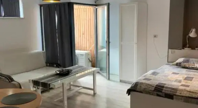 Teodoroiu Nr 5, Book Hotel Hoteller i Dolj med parkering, Parkering