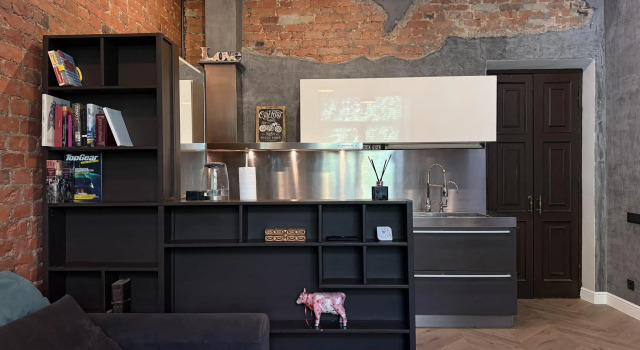 Designer apartment on Patriarchal Streets • 2 bedrooms • Moscow city center, Prenota Appartamento Mosca Russia