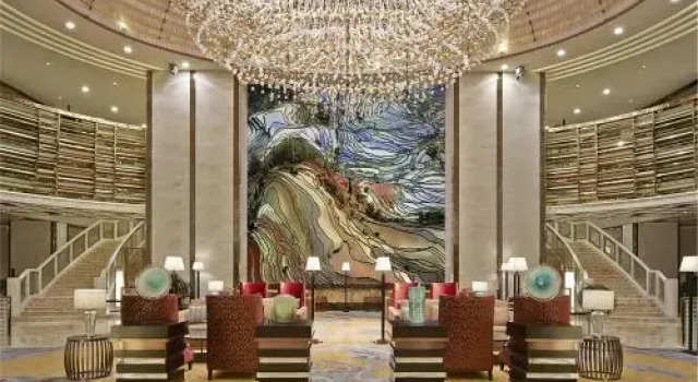 Geneva Grand Hotel, Rezerwuj Hotel Hotele w Tianjin Province z parkingiem, Parking