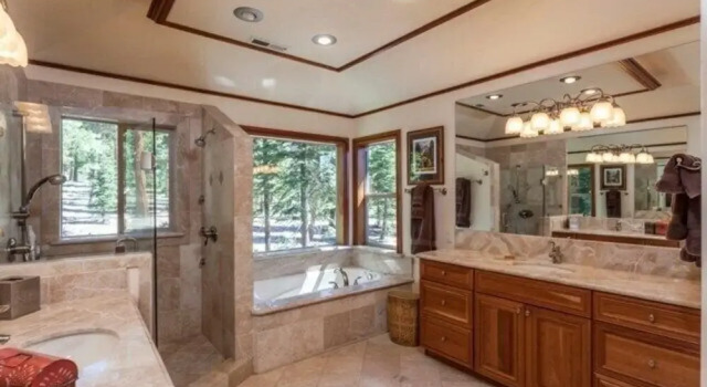 Estates Lodge Luxury Home By RedAwning
