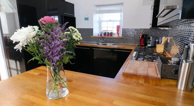 2 Lighthouse Cottage, Barrow-in-Furness, Varaa Lomakoti Mökit kohteessa Merseyside, Mökki