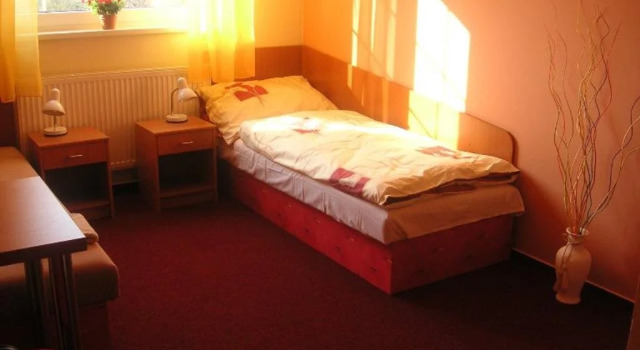 Hotel Swami, Забронировать Отель Мельник Центральной Богемии