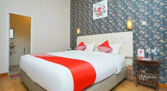 Deluxe suite Mojokerto Classic Homestay