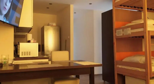 Кровать в общем номере (женский номер) Event Hostel - Opole