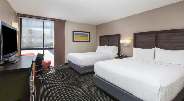 Четырёхместный номер Standard Holiday Inn Dublin - Pleasanton by IHG