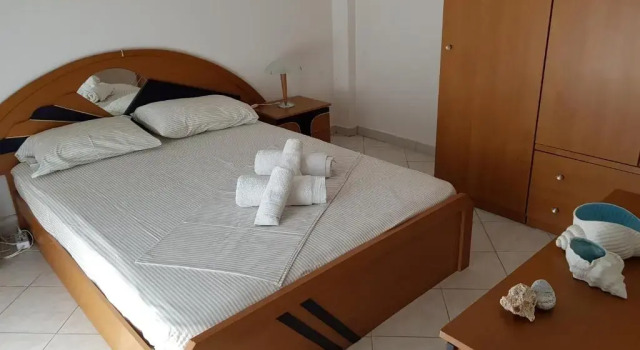 Apartment next to palm trees-200 meters from the Sea, Book Apartment  