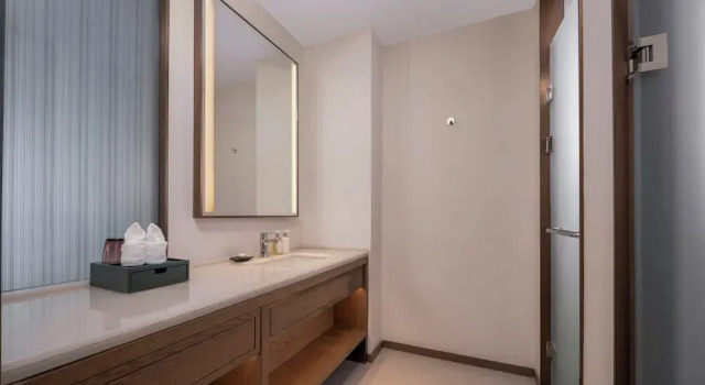 Двухместный номер Standard с балконом и с видом на сад Holiday Inn Resort Wanning Shenzhou Peninsula by IHG