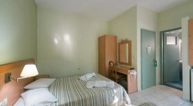 Трёхместный номер Standard Plaz Hotel