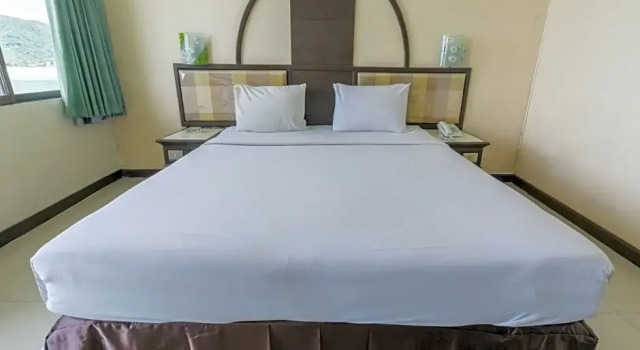 Двухместный номер Deluxe с балконом и с видом на море Lake Inn Hotel