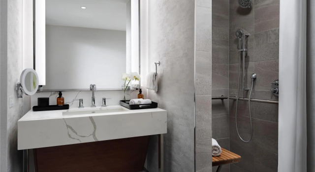 Четырёхместный номер Standard Hotel Alpenrock Breckenridge, Curio Collection by Hilton