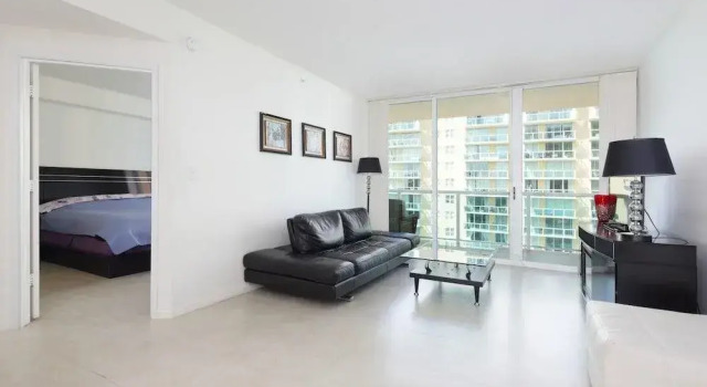GlobeQuarters Miami