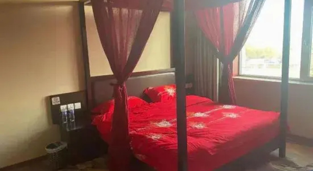 Люкс Deluxe qianxunqingshe Hotel