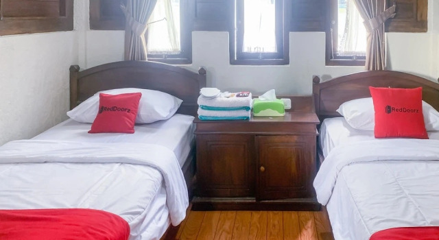 RedDoorz Resort Syariah at Hotel ANB Pameungpeuk Garut, Book Resort Hotels in Pameungpeuk with Parking, Parking