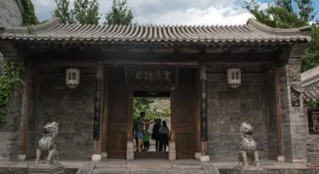 Xichen Inn, Book Hotel Hoteller i Beijing Province med parkering, Parkering