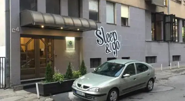Sleep  Go Guest House, Buchen Sie Pension Kruševac Zentralserbien