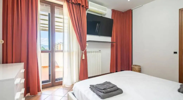 Suite a Prato con 2 Balconi, Boek Hotel Prato Toscane