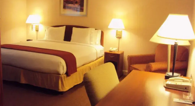 Holiday Inn Express Mountain View South Palo Alto by IHG, Забронировать Отель Отели Пало-Альто с бассейном, Бассейн