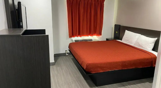 Номер Standard Memorial Inn