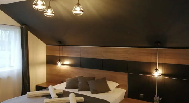 Green Wood Residence, Book Hotel Ghiroda 